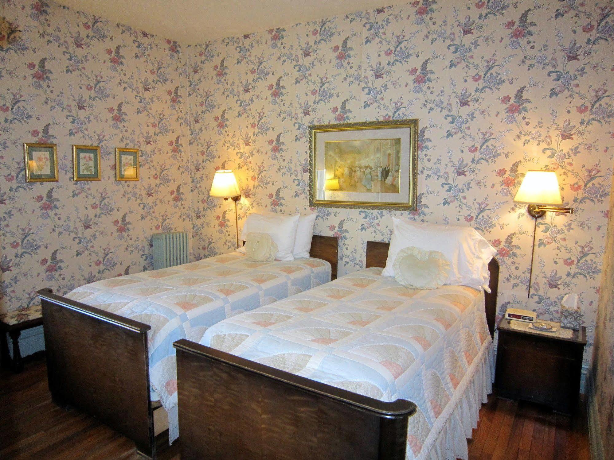 Strong House Inn Vergennes Ngoại thất bức ảnh